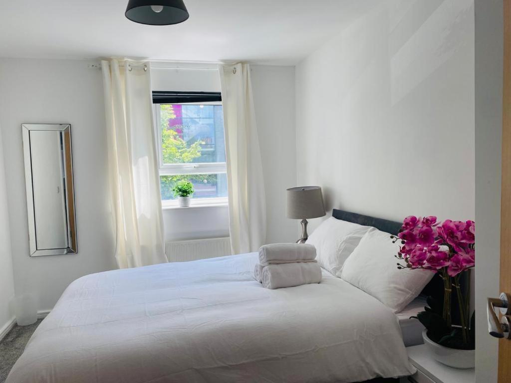 Modern, Stylish And Central Home Manchester Ngoại thất bức ảnh