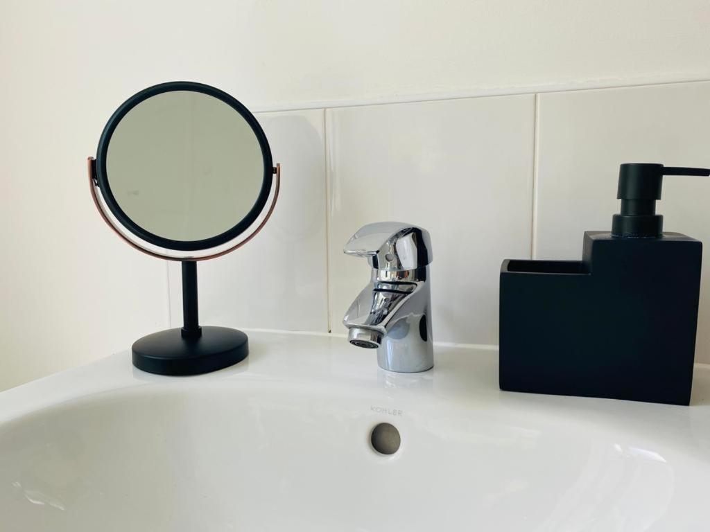 Modern, Stylish And Central Home Manchester Ngoại thất bức ảnh