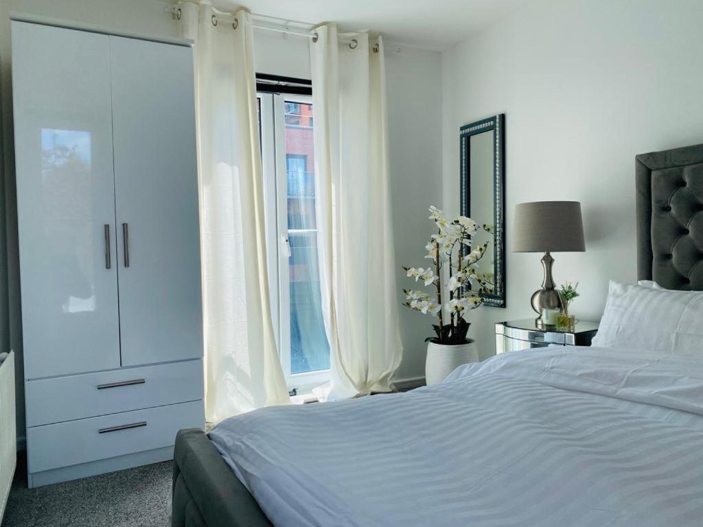 Modern, Stylish And Central Home Manchester Ngoại thất bức ảnh